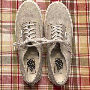 EUC Vans sneakers. Mens size 6.5. Womens Size 8.